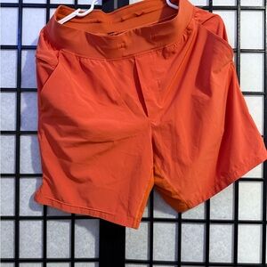 Lululemon Shorts linerless 7.5” - Medium